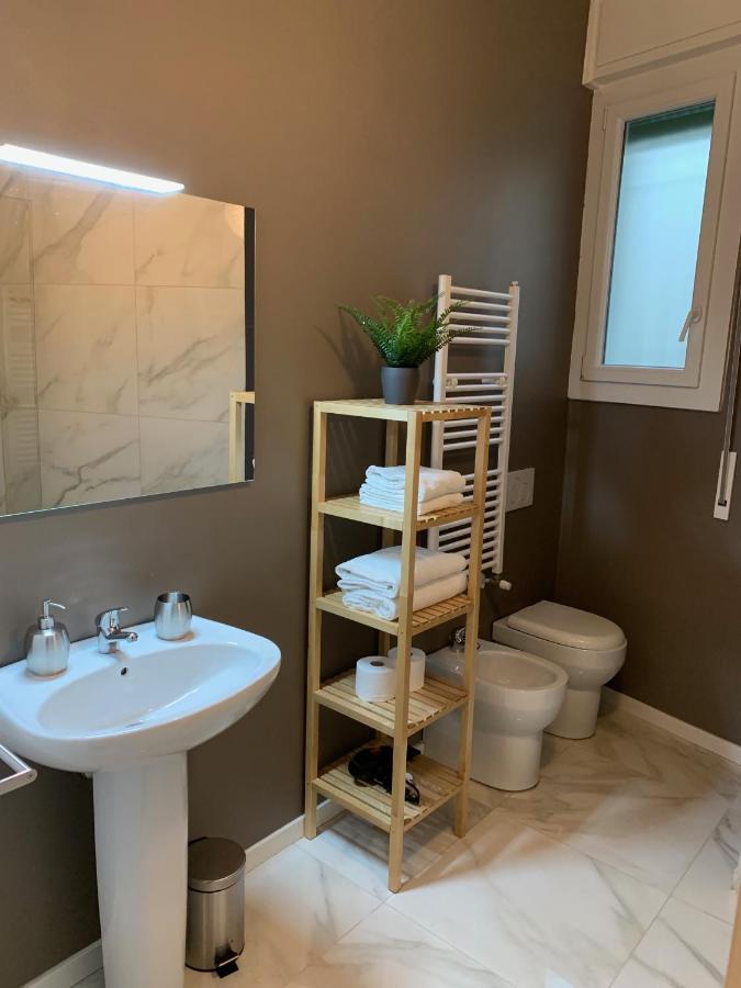 Suite Lame 37 Rental Rooms Bologna Esterno foto
