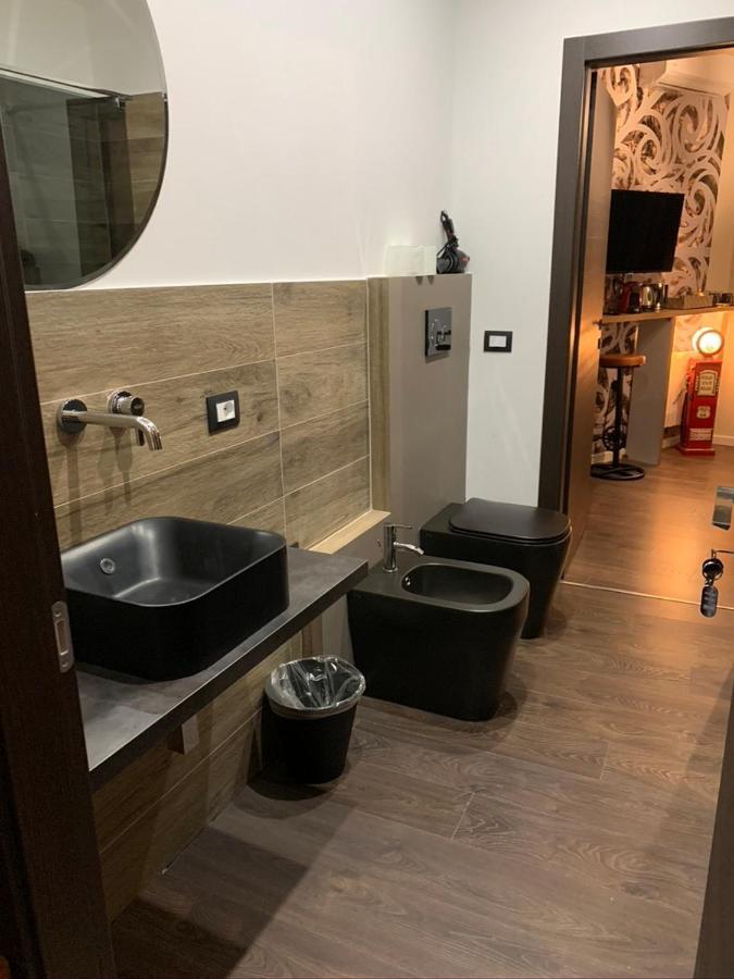 Suite Lame 37 Rental Rooms Bologna Esterno foto